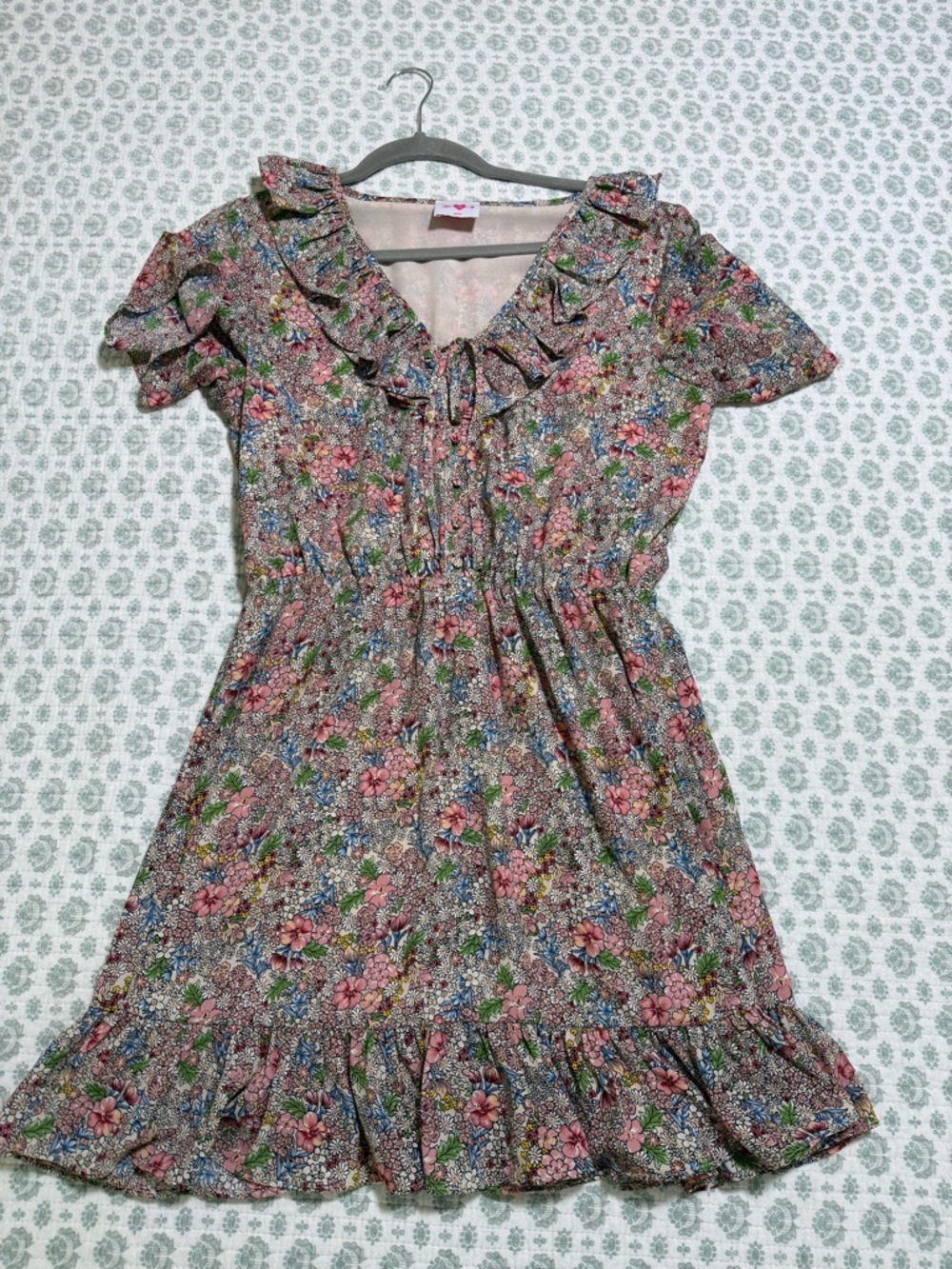 Buddy Love Floral Ruffle V-Neck Mini Dress in Pink and Green Size Medium NWOT